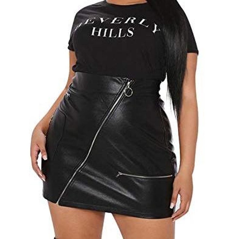Black faux leather mini skirt with zipper detail size 4XL never worn